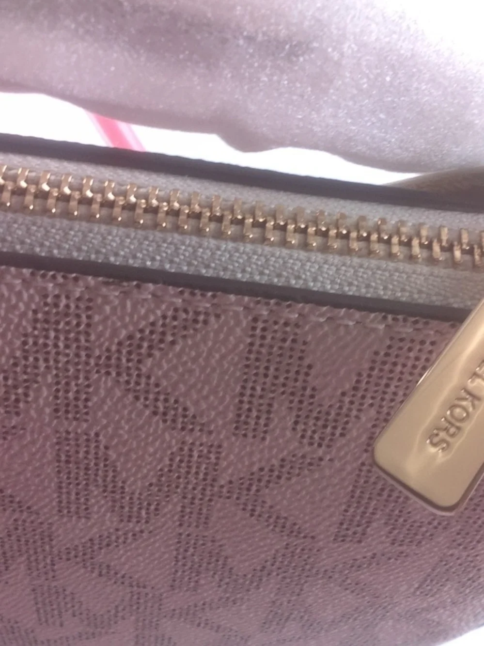 Women’s Beige Crossbody Jet Set- Stylish Travel Bag